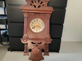 Væg ur