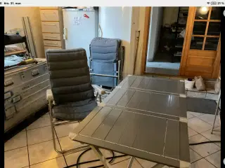 LETVÆGT BORD & STOLE