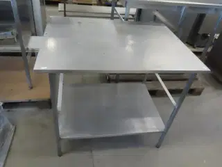 Bord i rustfrit stål