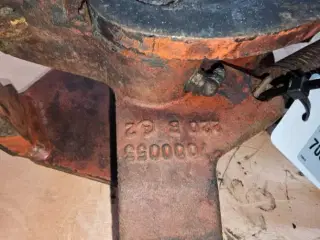 Hesston 4700 Arm 700608361