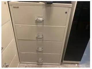 Ref: Arkivskab lille