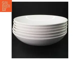 Hvide porcelænstallerkner, dybe, 6 stk fra IKEA (str. 24 cm diameter. 5 cm høj)