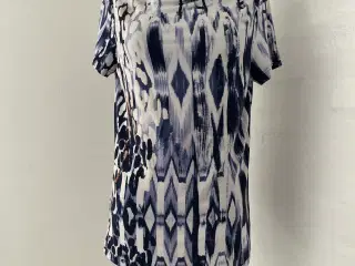 T-shirt str.38