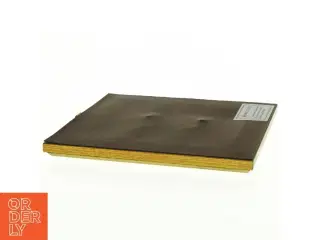 Indrammet sølvplade med gravering (str. 20 x 18 cm)
