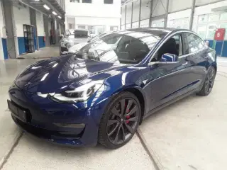 Tesla Model 3  Performance AWD