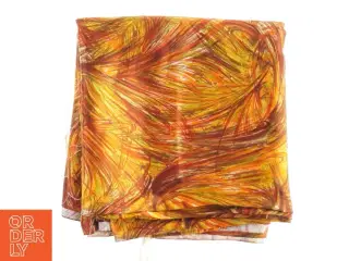 Silkestof med orange mønster (str. 330x90 cm)