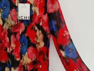 Mønstret bluse med plisse