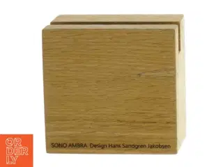 Dekorativ højtaler til telefon fra We Do Wood (str. 8x8x5 cm)
