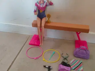 Gymnastik Barbie med tilbehør 
