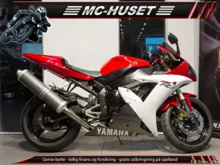 Yamaha YZF R1