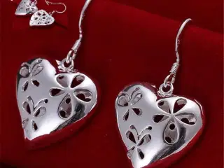 * Sødeste hjerte-øreringe - i Tibetansk Sølv