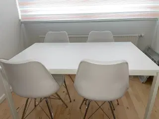 Spisebord m. Stol