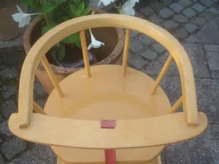 HØJSTOL til SMÅ BØRN, VELHOLDT