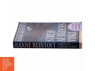 Strejf af nådens vinge : en slægtsroman fra årene 1199-1241 af Hanne Reintoft (Bog)