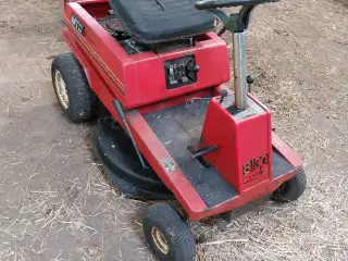 Fin plæne traktor med rustfrit klippe bord 