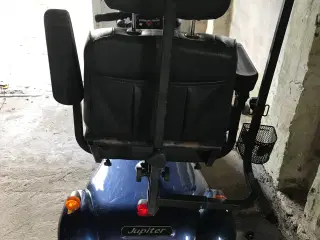 El scooter Jupiter East Go