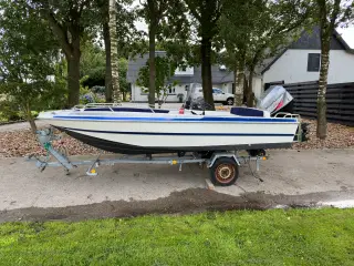 Styrepultbåd / speedbåd