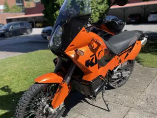 KTM 950 Adventure