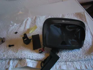Givi gps holder