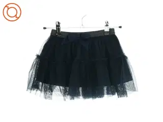 Tyl nederdel fra H&M (str. 92)