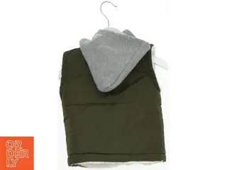 Vest med foer (str. 92 cm)