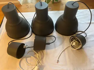 Grå loftlamper fra IKEA 