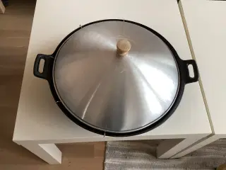 Støbejerns Wokgryde med metallåg