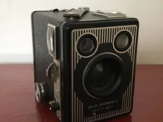 Boxkamera - six 20 Brownie E - Kodak