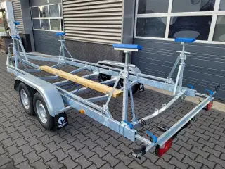 Vlemmix Kølbådtrailer 700x220 3000