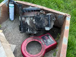 Briggs og Stratton I/C Quiet 12,5 HP