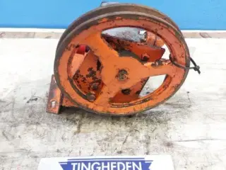 Dronningborg D1200 Olie pump og remskive 28711177