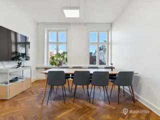 Moderne kontorer på historiske Hauser Plads