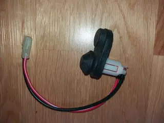 Kontakt for bagklap Toyota Hiace / Dyna  mf.