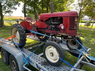 Massey Harris pony. Massey Ferguson 31