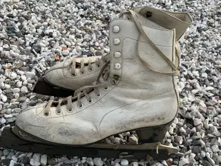 Antikke skøjter 