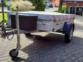 Humbauer trailer