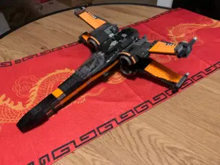 Poe's X-Wing Fighter 75102 