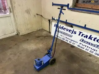 - - - Luft donkraft