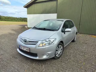 Toyota Auris 1.6 VTT-I 2013