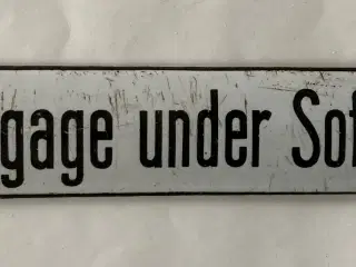 DSB emalje skilt "Bagage under Sofaen"