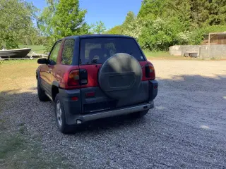 Toyota rav 4 årg 1994 personbil