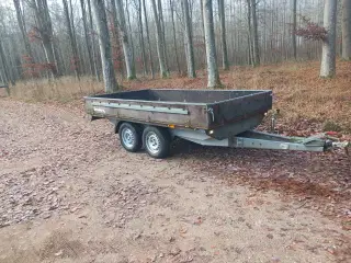 Nysynet Brenderup 1600kg. boogie trailer sælges 