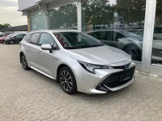 Toyota Corolla Touring Sports 1,8 Hybrid H3 Smart E-CVT 122HK Stc Trinl. Gear