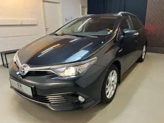 Toyota Auris 1,8 Hybrid H2 Comfort Touring Sports CVT