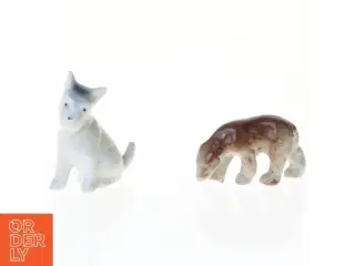 Porcelænsfigurer af hunde (str. 5 x 4 cm og 4 x 2 cm)