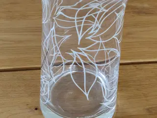 Line Utzon vase
