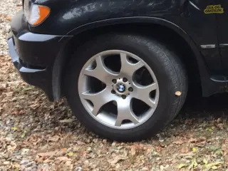 Orig. BMW X5 fælge med gode dæk.