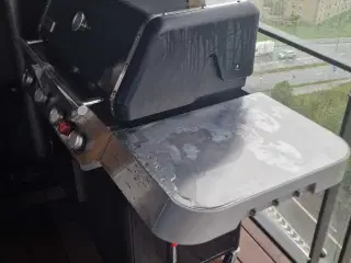 Weber Genesis E-425s gasgrill