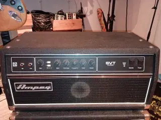 AMPEG SVT CL - Komplet basanlæg på 300 Watt.