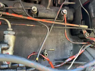 International 275 Diesel 